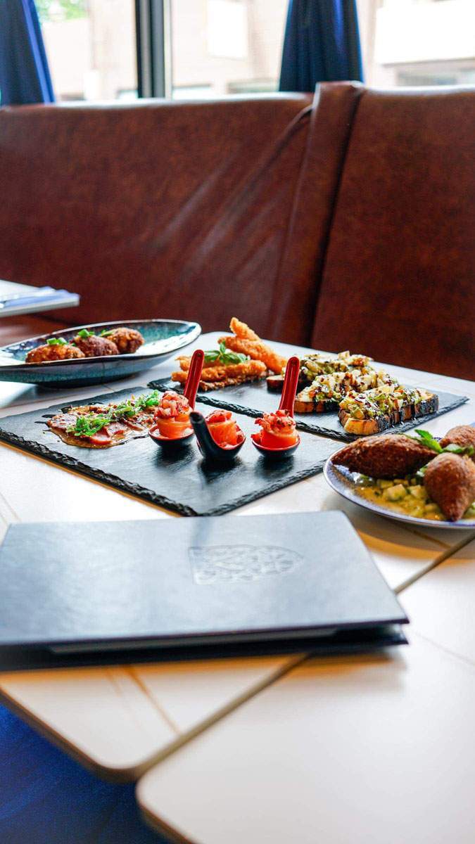 Nous proposons un service traiteur. 